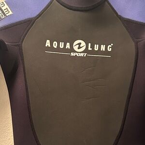 Kids Aqua Lung Black and Blue 3mm Wetsuit sz L sport Quantum neoprene EUC water